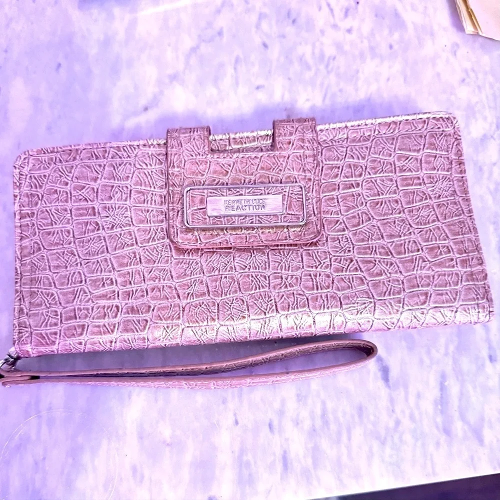 Kenneth Cole Y2K golden tanCroc-Embossed Wallet Luxurious NWOT,wristlet,clutch